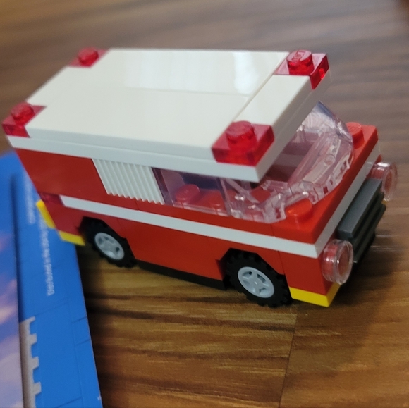 LEGO LIMITED EDITION-KIT - Picture 2 of 5